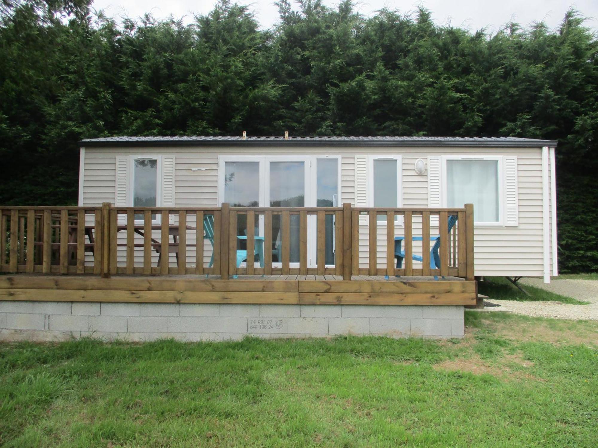 Les Mobile Home De Kerroyal Garlan Εξωτερικό φωτογραφία