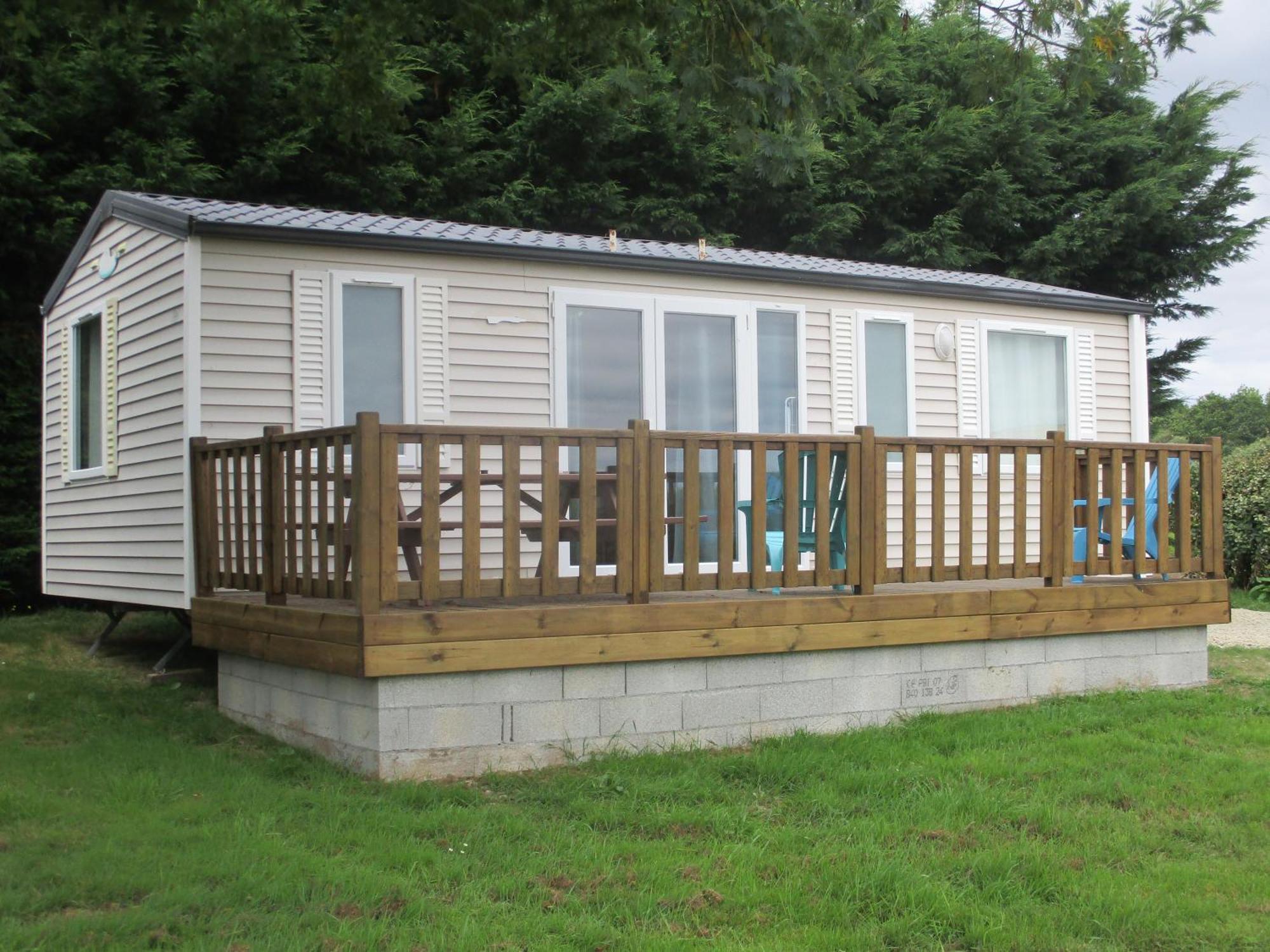 Les Mobile Home De Kerroyal Garlan Εξωτερικό φωτογραφία