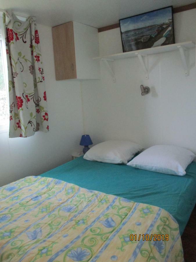 Les Mobile Home De Kerroyal Garlan Εξωτερικό φωτογραφία