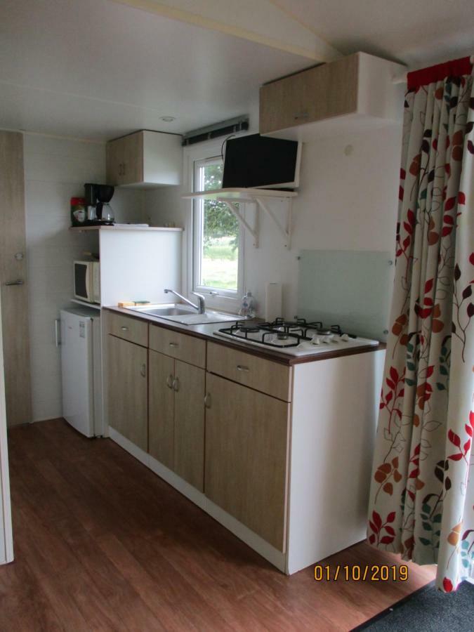 Les Mobile Home De Kerroyal Garlan Εξωτερικό φωτογραφία